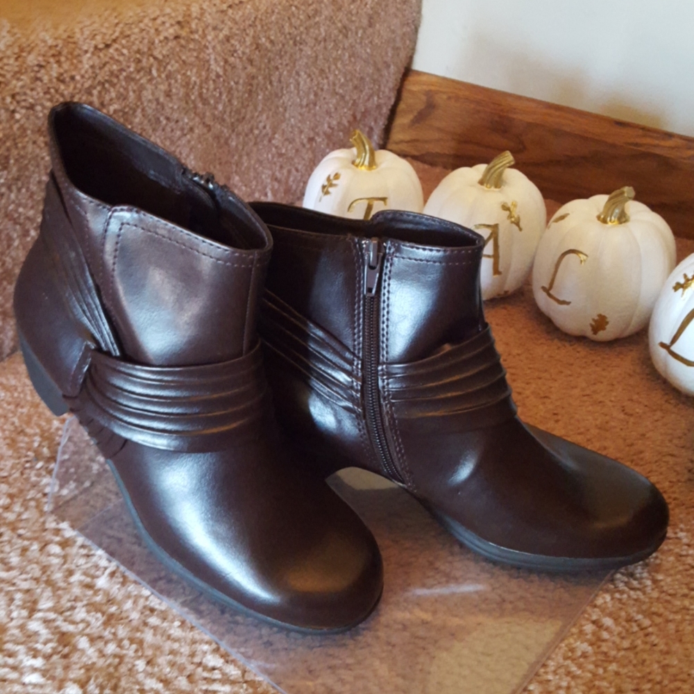 Comfort Plus Brown Zip up Booties